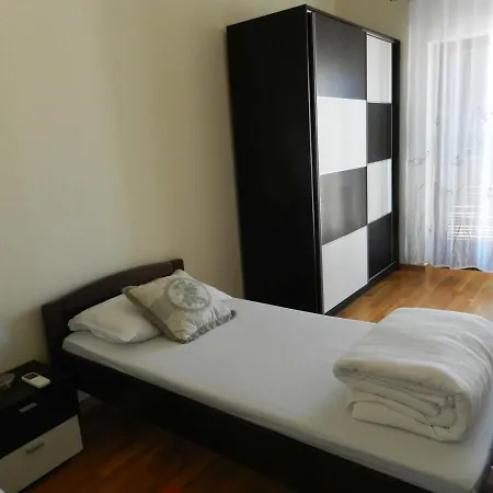 Apartment Girasole Premantura Exterior photo